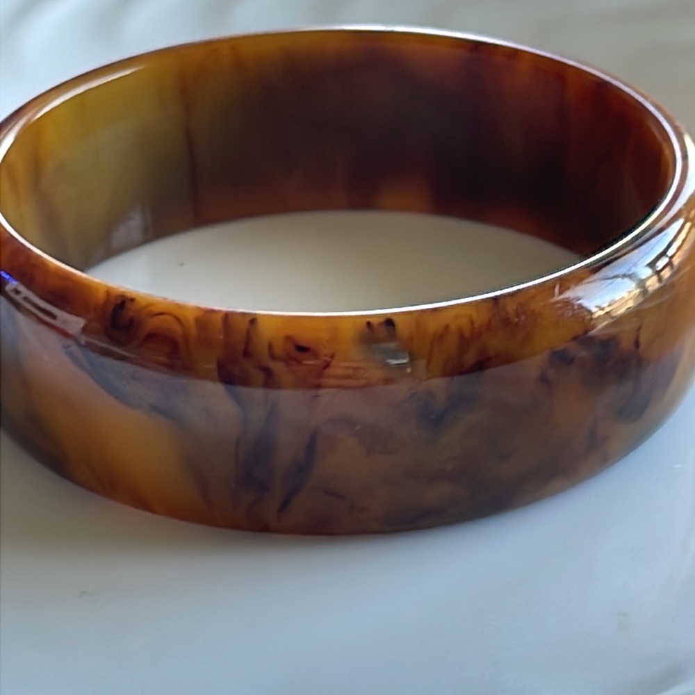 Bakelite Bangle - image 2